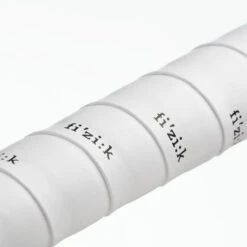Guidoline Fizik Terra Microtex Bondcush Tacky 3,0mm - Blanc 6 Guidoline Fizik Terra Microtex Bondcush Tacky 3,0mm - Blanc -Magasin De Vélos Spécialisé guidoline fizik terra microtex bondcush tacky 30mm blanc 1