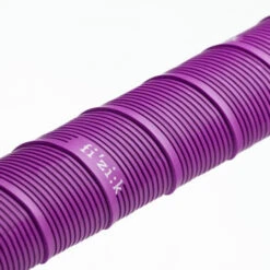 Guidoline Fizik Vento Microtex Tacky 2,0mm - Violet Fluo 6 Guidoline Fizik Vento Microtex Tacky 2,0mm - Violet Fluo -Magasin De Vélos Spécialisé guidoline fizik vento microtex tacky 20mm violet fluo 1